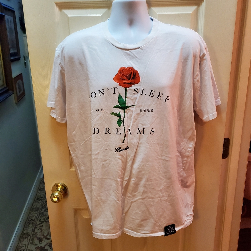 Hasta Muerta "Don't Sleep on your Dreams" Rose T-Shirt Men's size XL